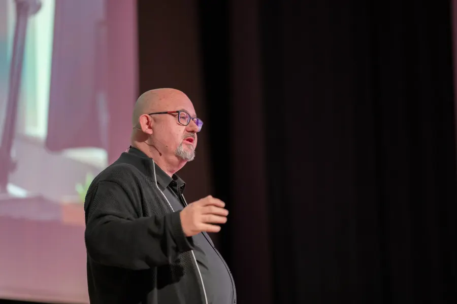 Steen Rasmussen speaking at CDOIQ Nordic Symposium
